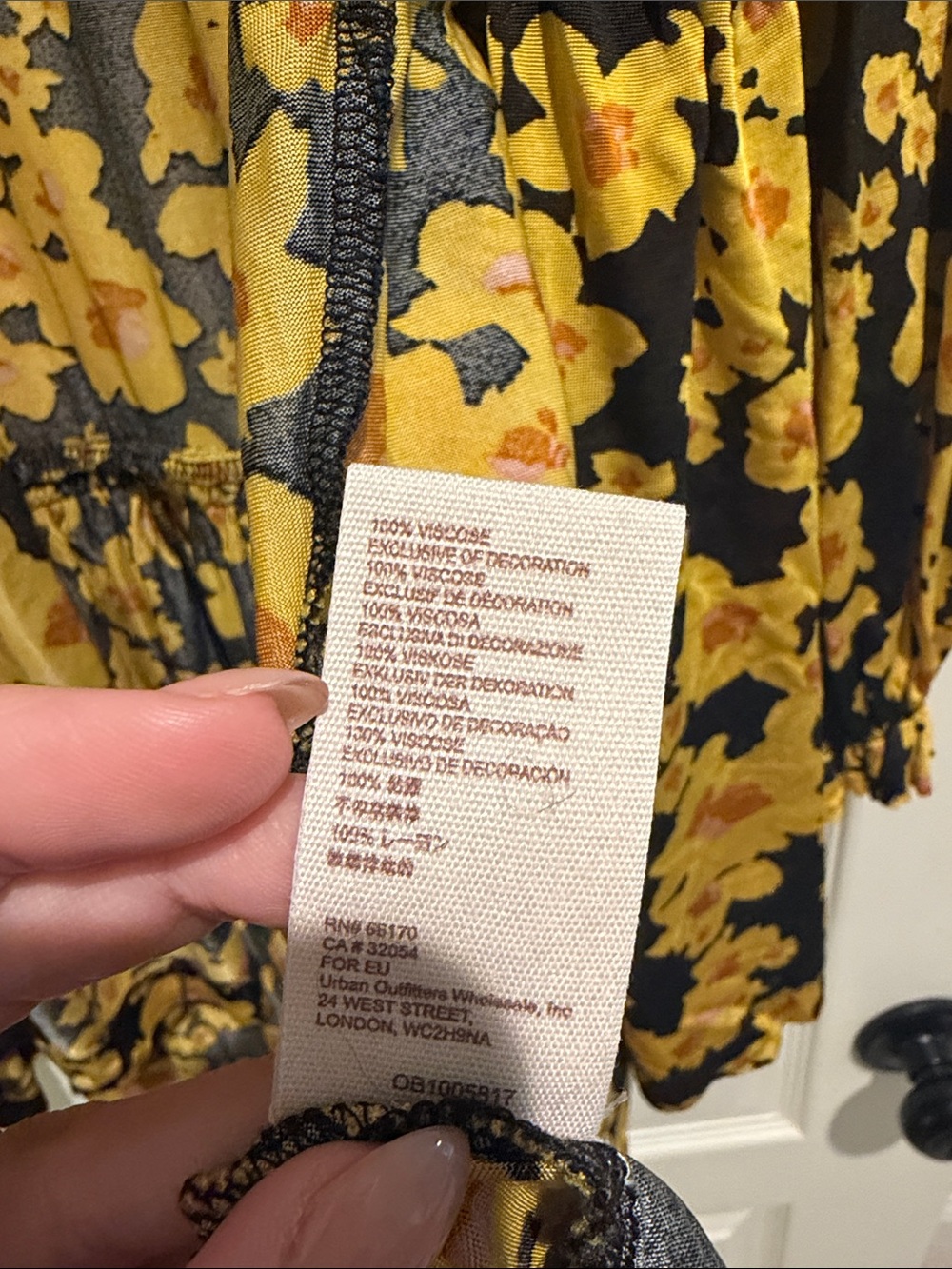Free People Love Letter button dress black and yellow floral size small - Picture 10 of 10
